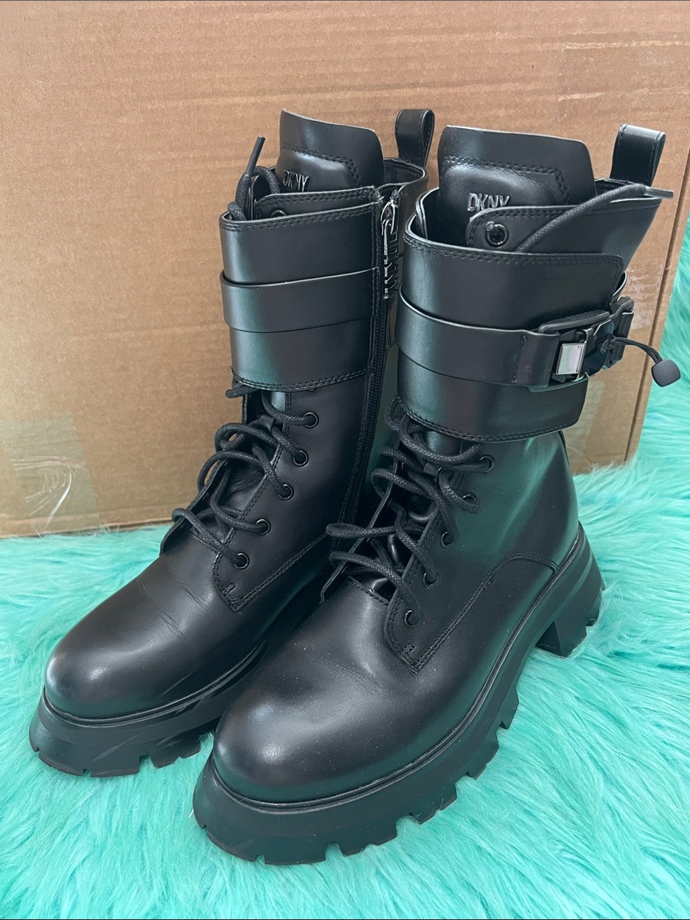 Dkny Sava Black Leather Combat Boots Buckle Lace Up Lug Heel Women's Sz 9 NEW